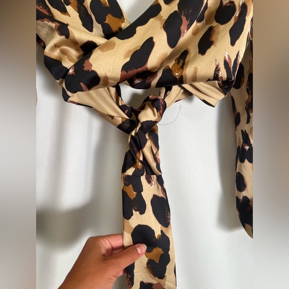 Silk leopard print wrap top - Picture 7 of 7